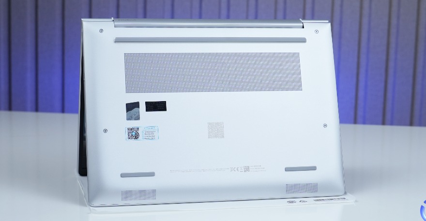 Laptop HP Elitebook 8 G1i Next Gen AI 47 TOPS D85ZNAT (Intel Core Ultra 7-258V | Intel Arc Graphics | 14 inch WUXGA | 32 GB | 512 GB | Windows 11 Home 64 | Bạc)