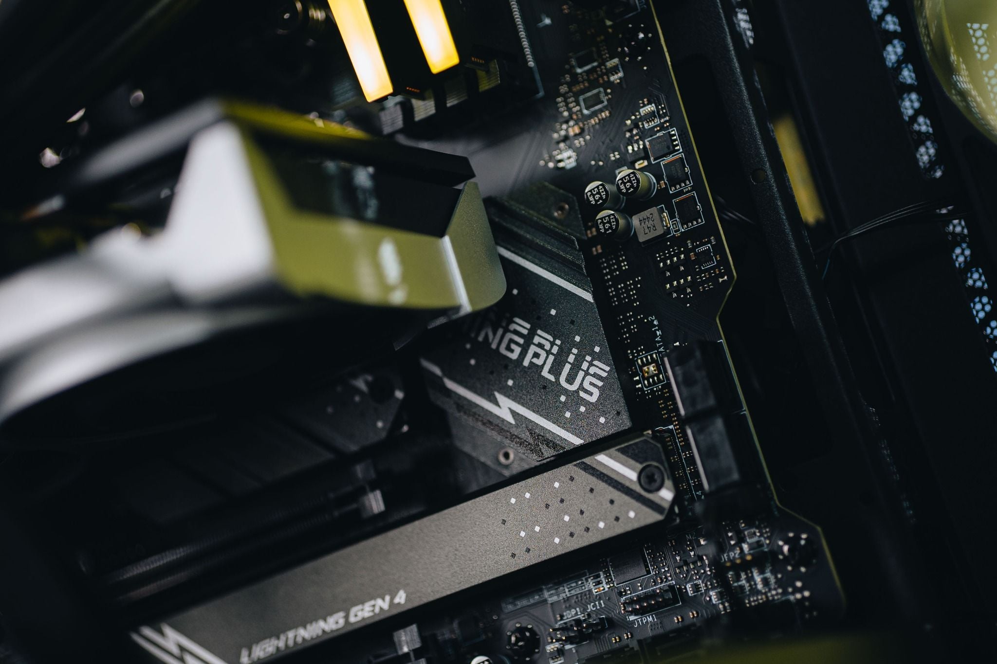 PC ProGear Intel i7-14700F/ VGA RTX 5060