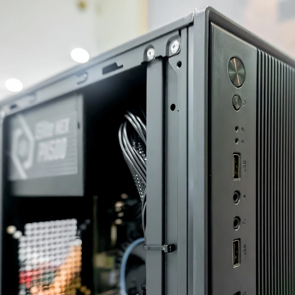 Máy bộ TNC Văn Phòng R5500GTW (Ryzen 5 5500GT/ Ram 16GB/ SSD 500GB/ Windows 11 Home)