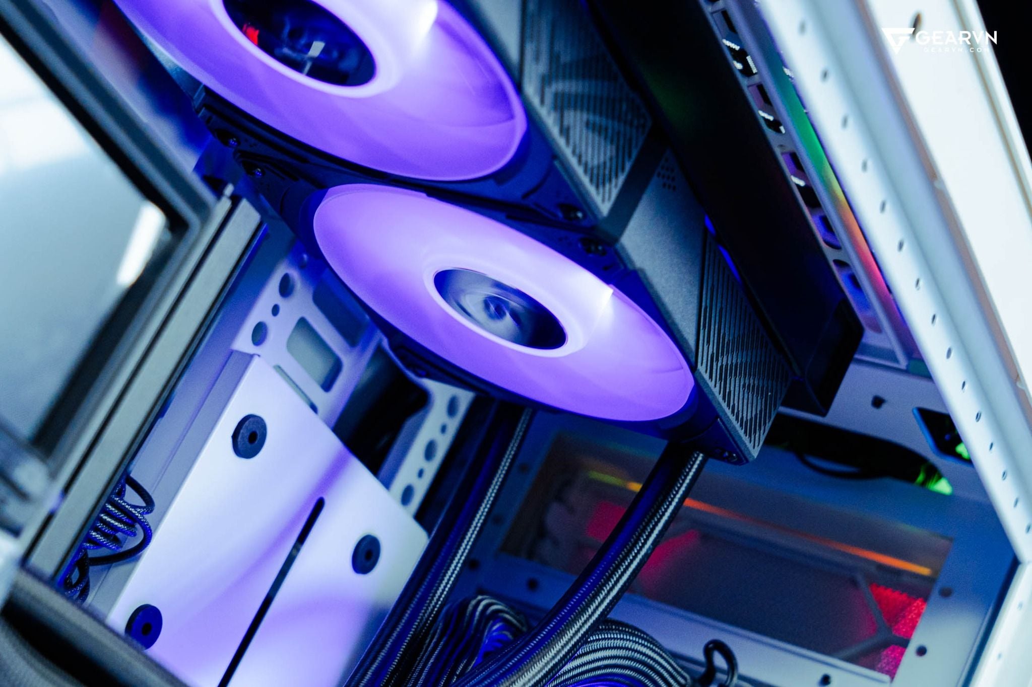 PC Progear CUSTOM 0001 Ryzen 9 9950X3D - RTX 5090