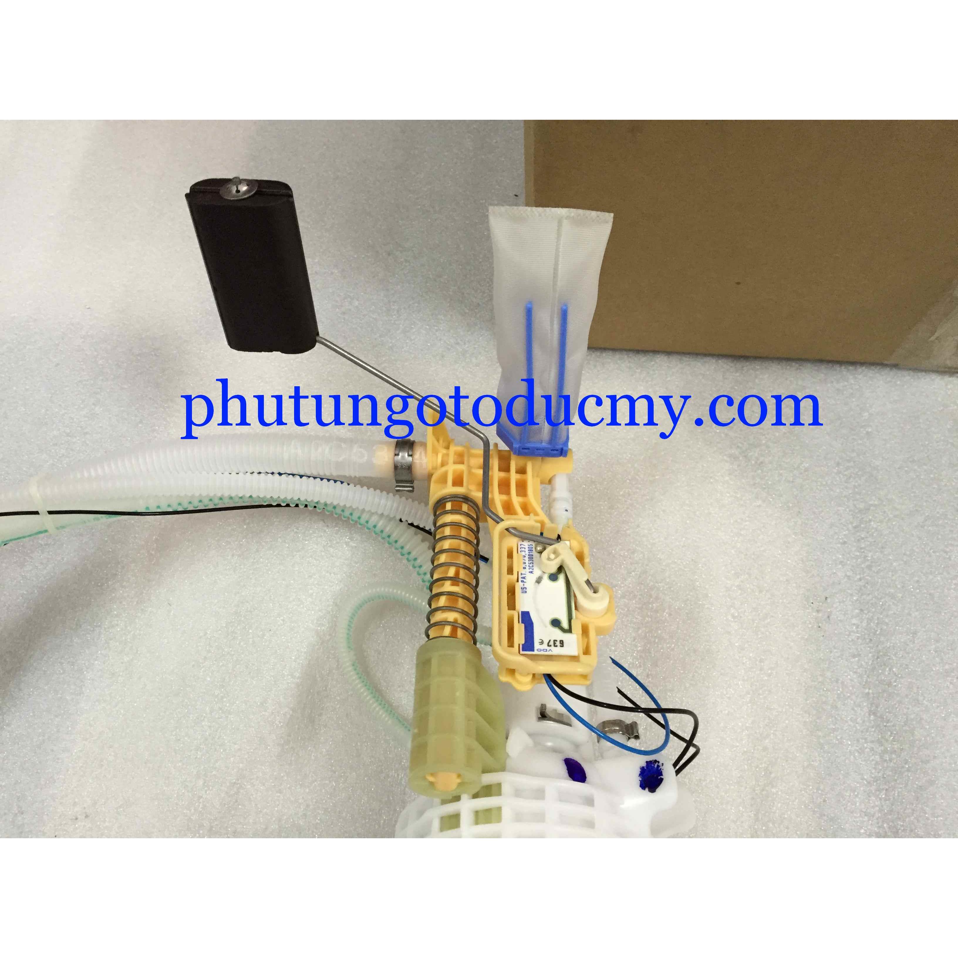 thumbnail image 2 of Electric Fuel Pump For Mercedes ML350 / GL450 (W164/X164 2006-2012) - MaXpeedingrods E8924M 2 of 5