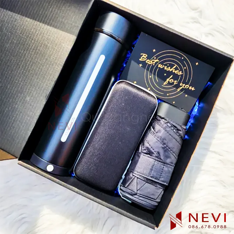 bình giữ nhiệt hiển thị nhiệt độ, cùng hộp chứa viên nang và ô gấp gọn làm quà tặng sức khỏe cung cấp bởi Quà tặng Nevi