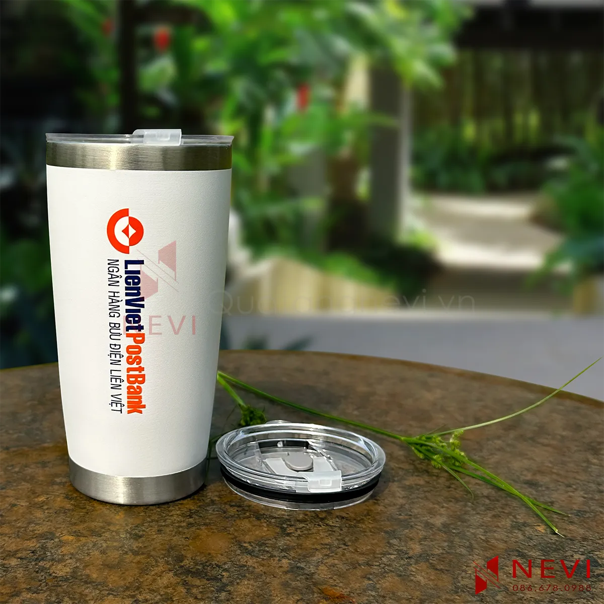 cốc giữ nhiệt in logo tại quà tặng nevi