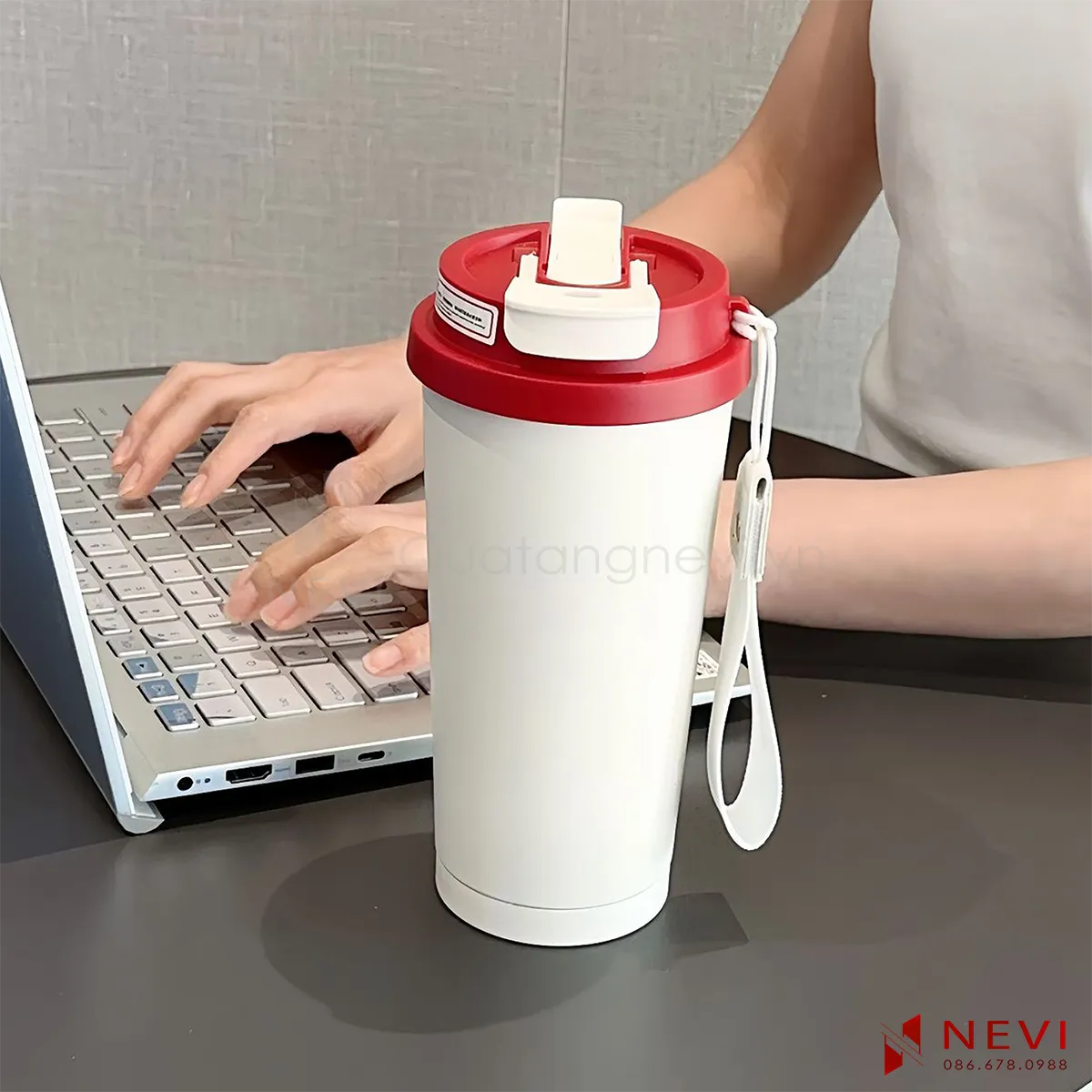 cốc giữ nhiệt inox 316 tiện lợi mang theo, sử dụng hàng ngày khi làm việc