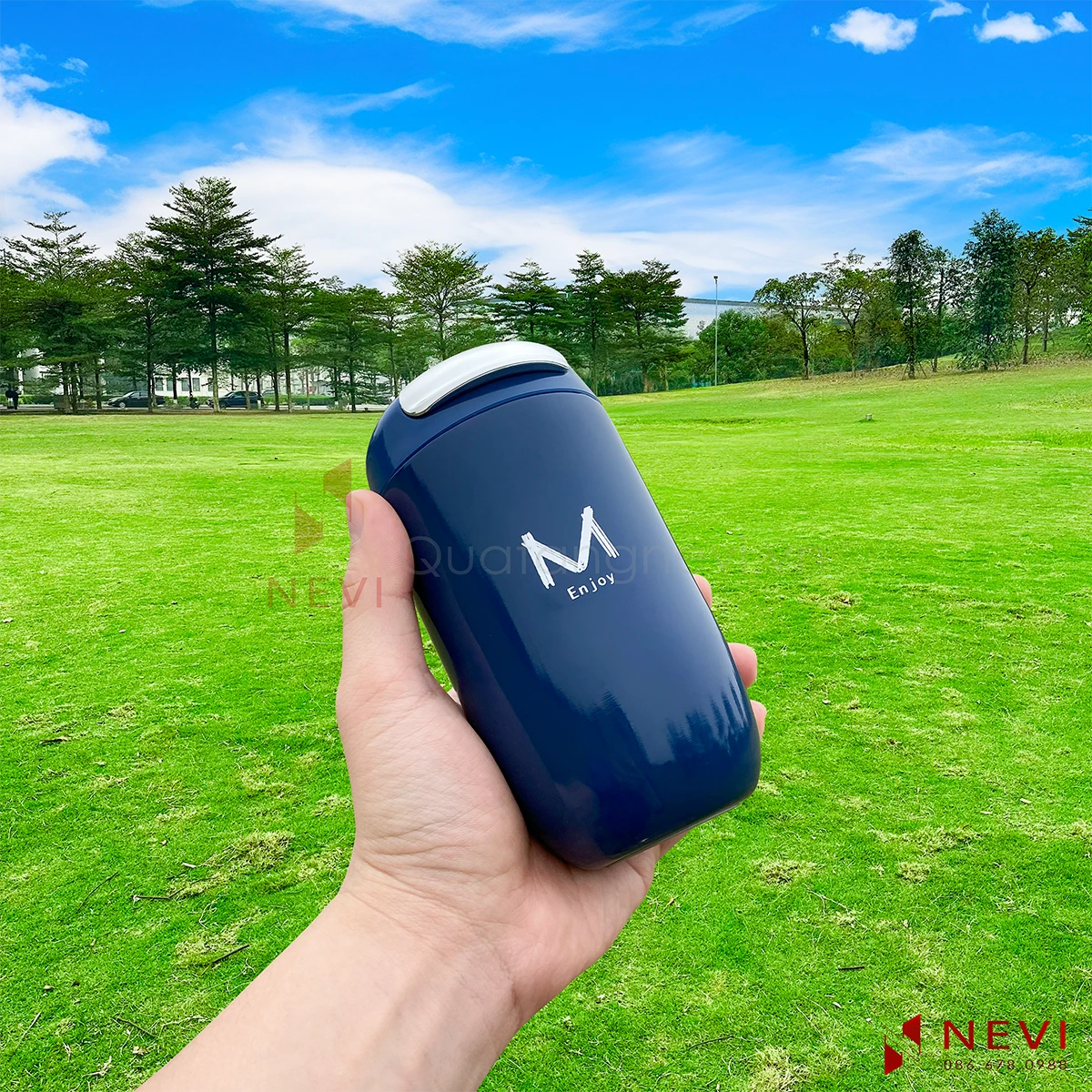 cốc giữ nhiệt độc lạ