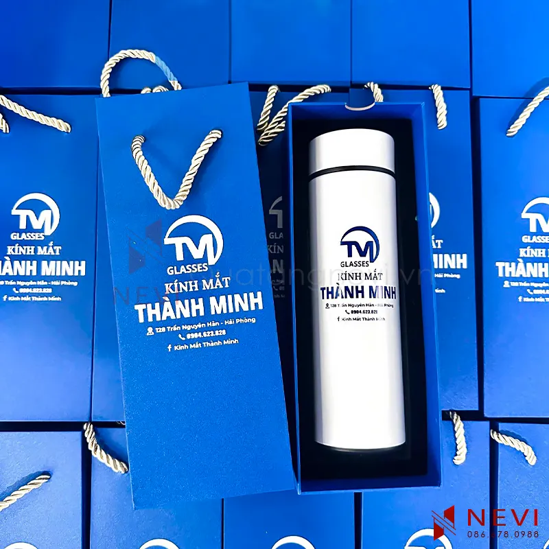 sản phẩm quà tặng bình giữ nhiệt có chức năng hiển thị nhiệt độ sang trọng, cung cấp bởi Quà tặng Nevi