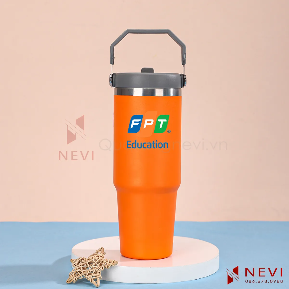 ly giữ nhiệt có quai xách màu cam in logo tại quà tặng nevi