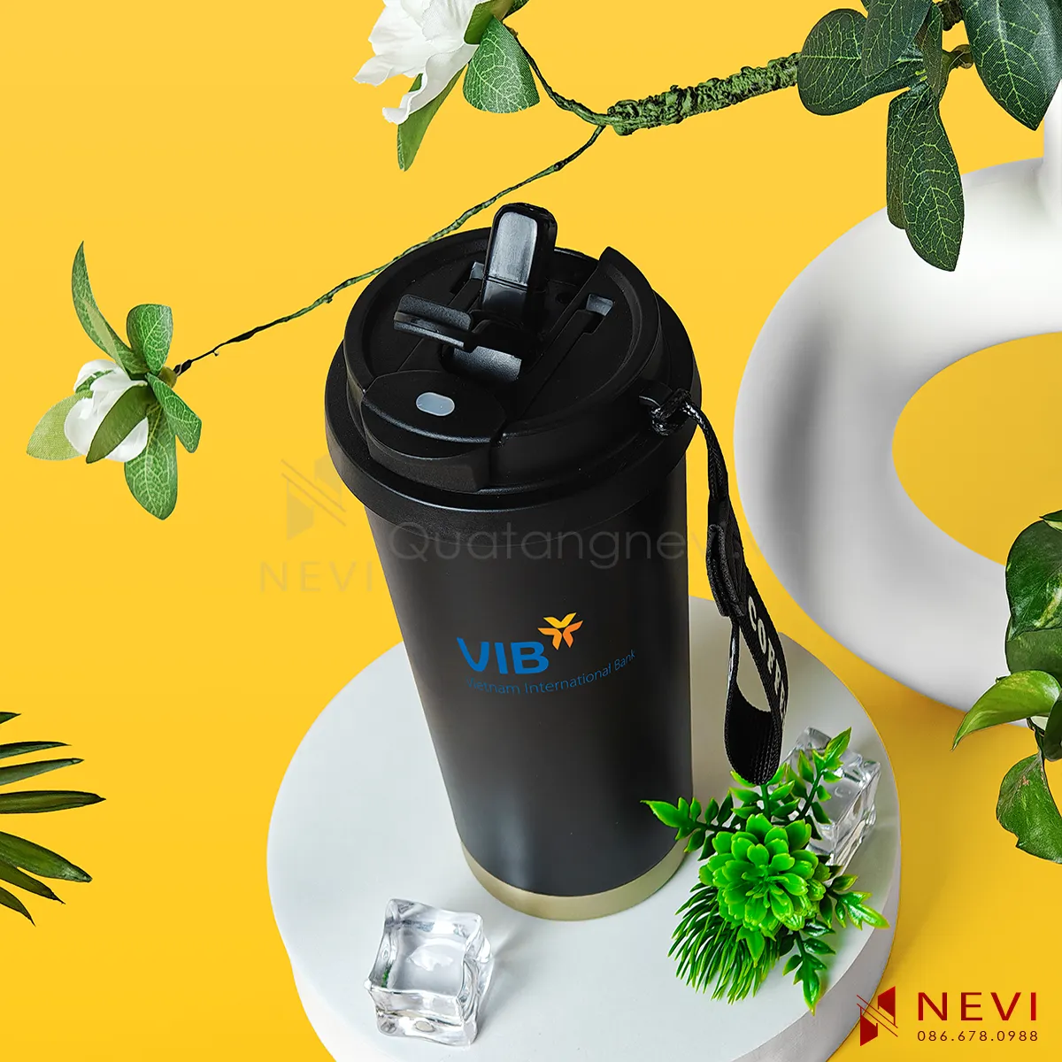 bình giữ nhiệt 500ml màu đen có vòi hút trên nắp dạng lẫy bật