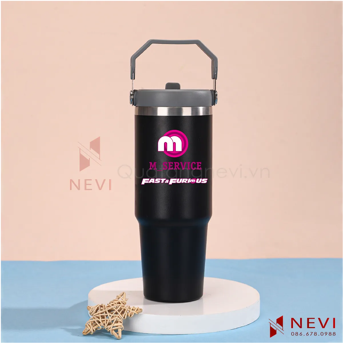cốc giữ nhiệt màu đen có quai xách 900ml