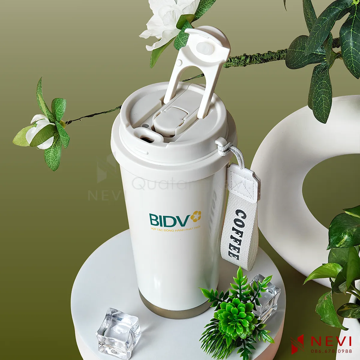 cốc giữ nhiệt inox 316 màu trắng có miệng uống trực tiếp dạn nắp bật