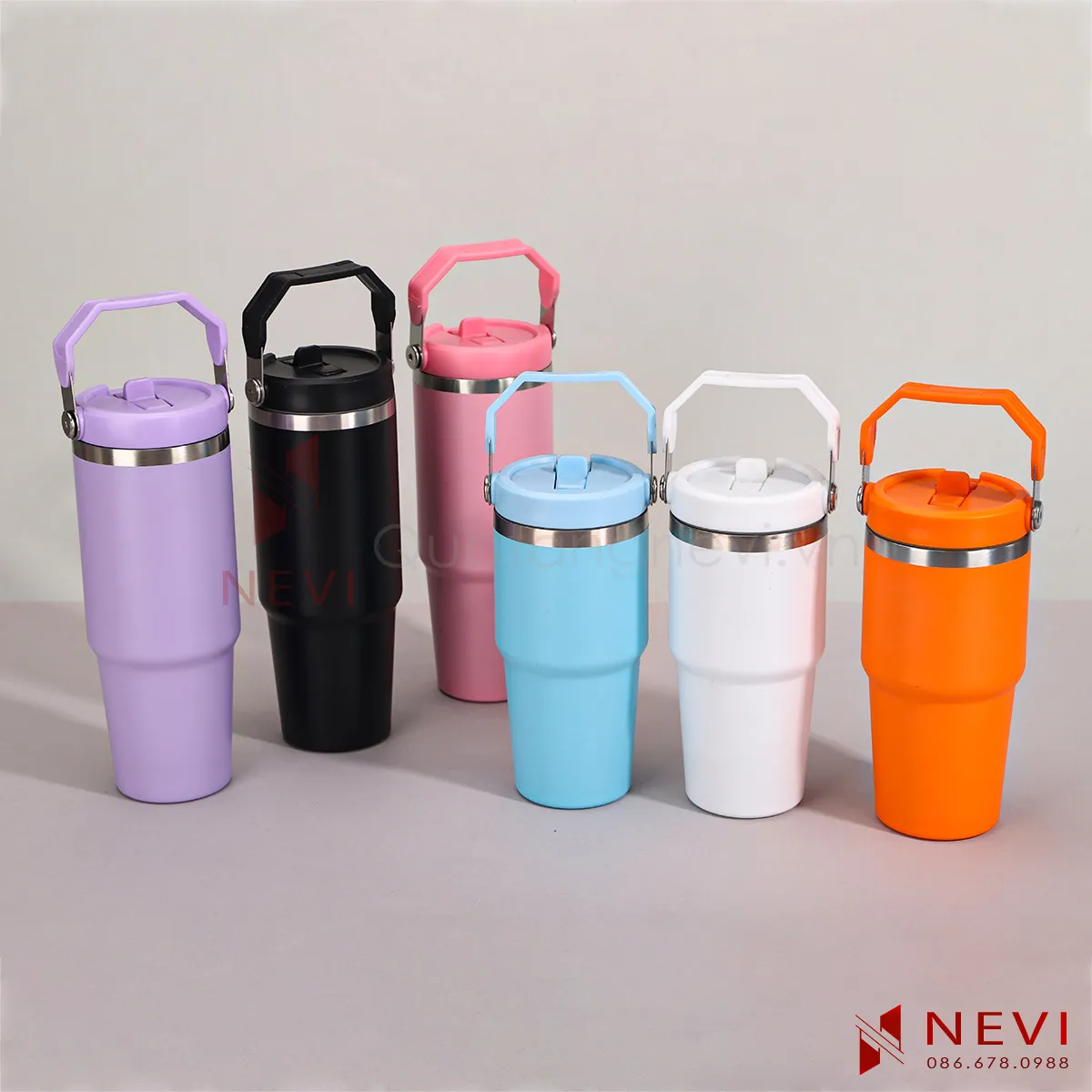 cốc giữ nhiệt có quai xách tại quà tặng nevi