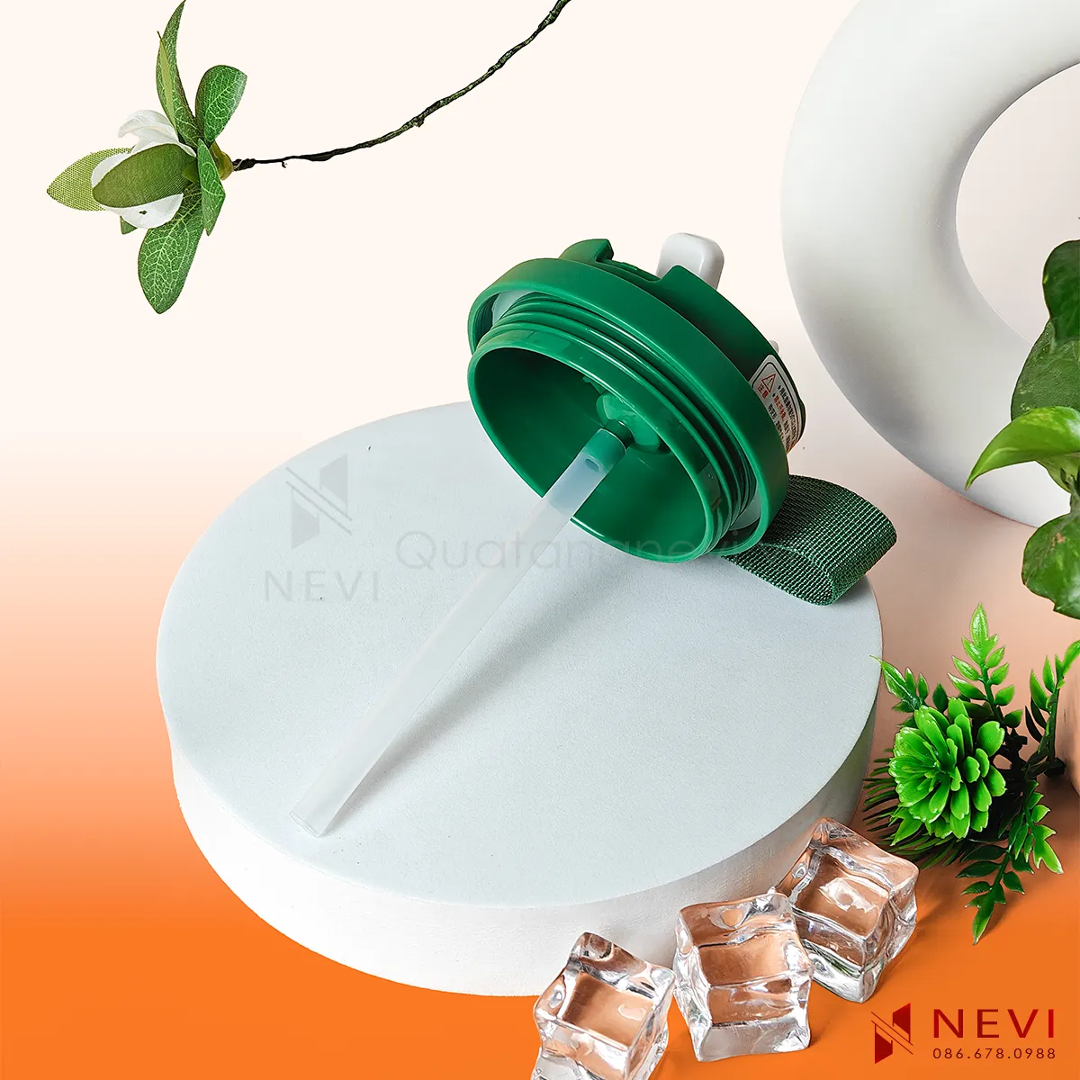 nắp nhựa của ly giữ nhiệt inox 316 có gắn ống hút silicon