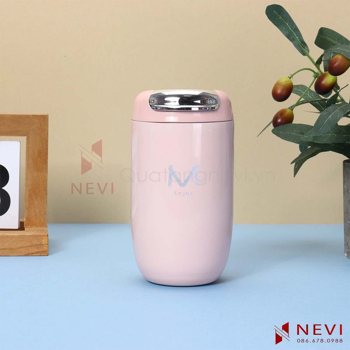 in ly giữ nhiệt tại quà tặng nevi