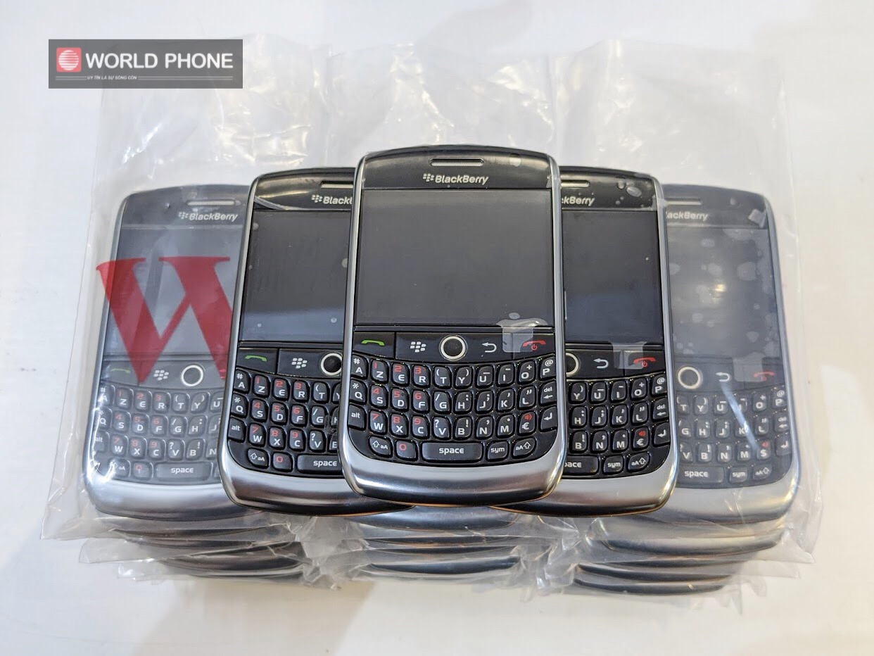 Blackberry Curve 8900 siêu cổ điển