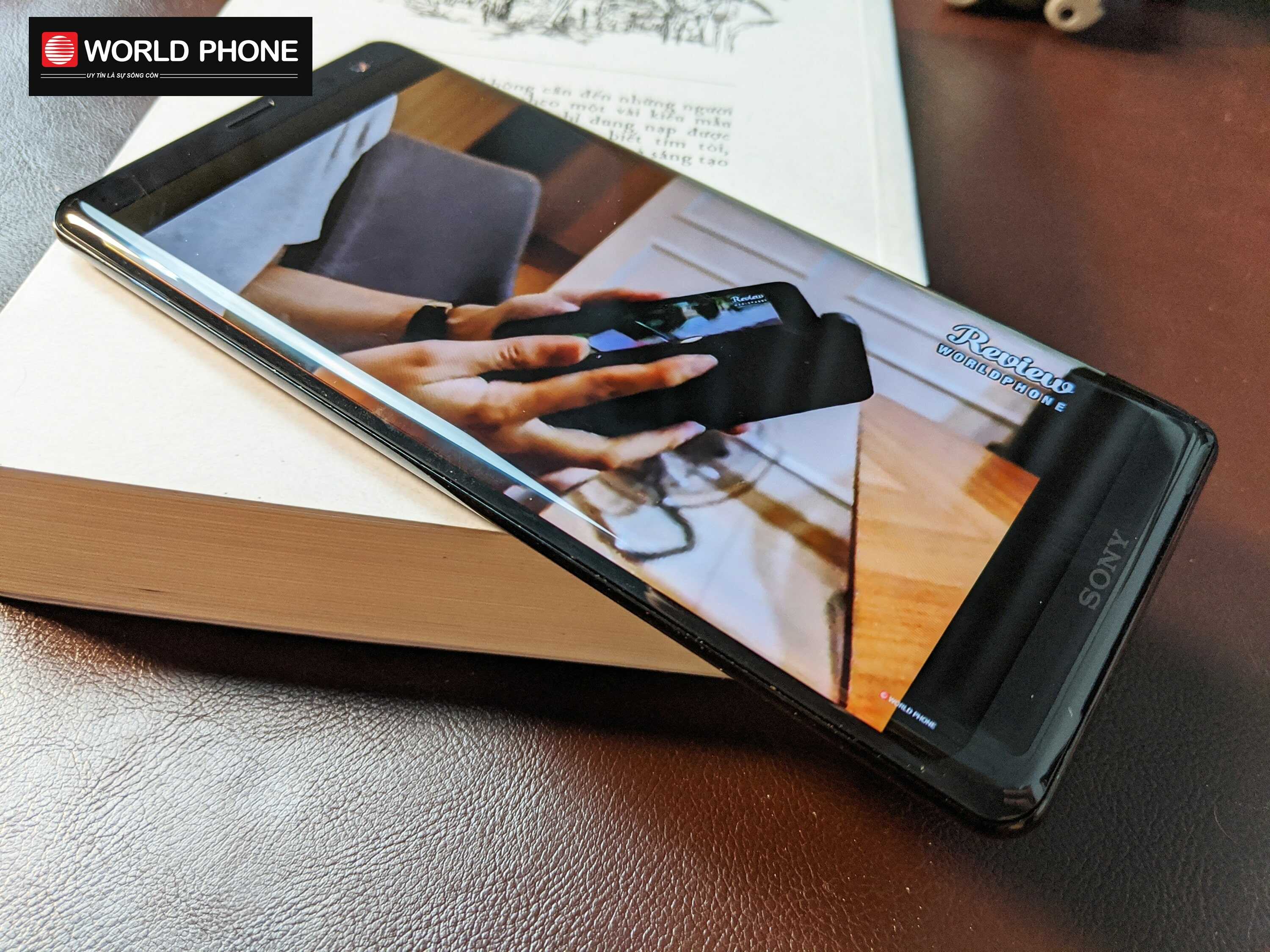 Sony Xperia XZ3 ra mắt với thiết kế "bóng loáng" và những nâng cấp vượt qua người tiền nhiệm mới ra mắt cách đó chưa lâu