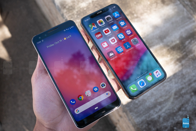 Màn hình của XS nhỉnh hơn một chút so với Pixel 3