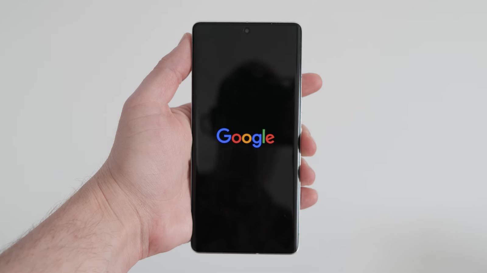Đợi cho đến khi màn hình hiện logo Google là hoàn tất quá trình