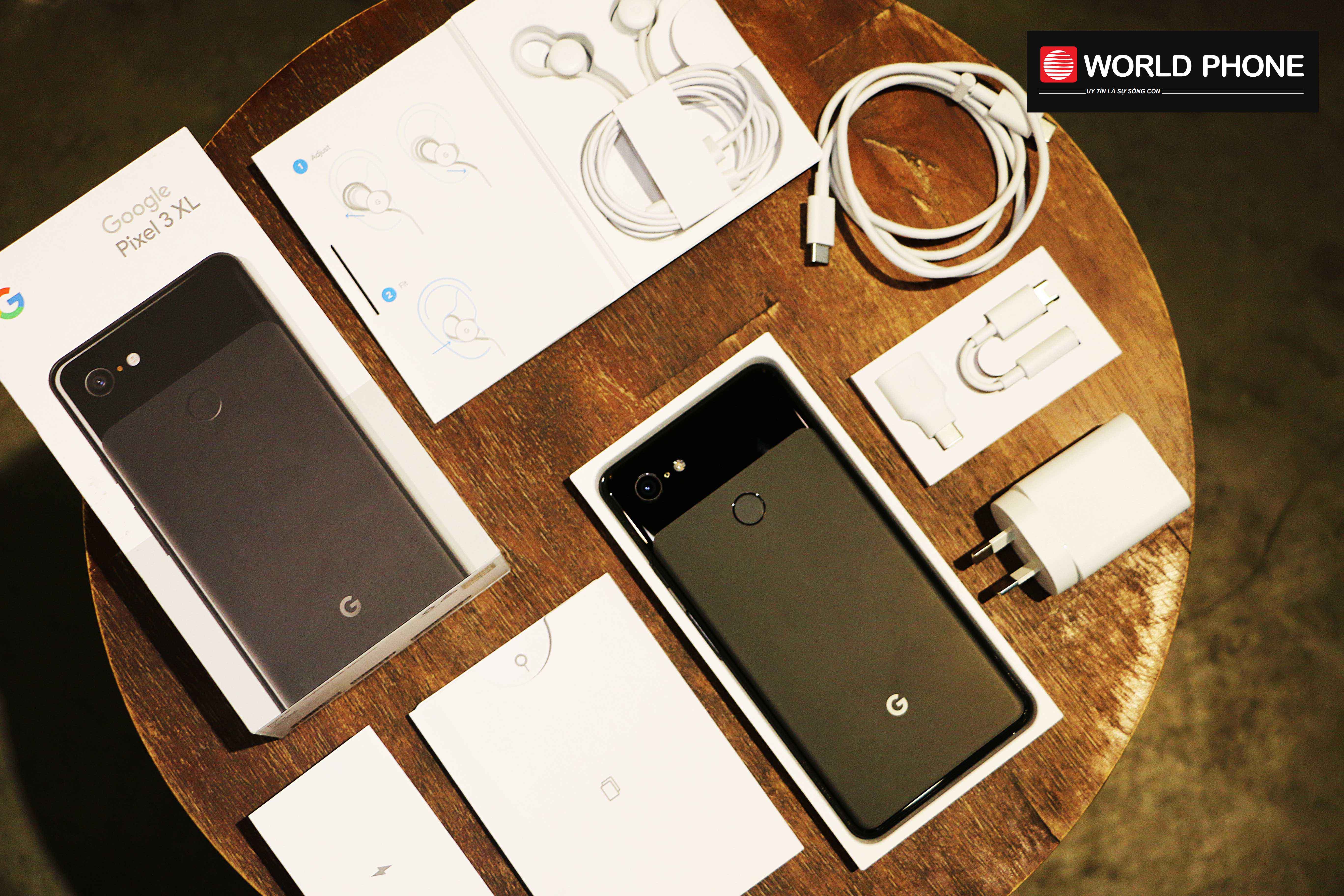 Mặt lưng không mấy khác biệt so với Google Pixel 2 XL