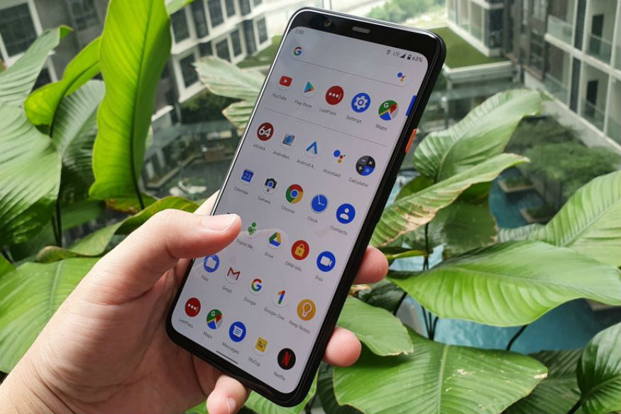 Khả năng hiển thị sắc nét dưới ánh sáng ngoài trời là điểm cộng lớn cho Pixel 4 XL