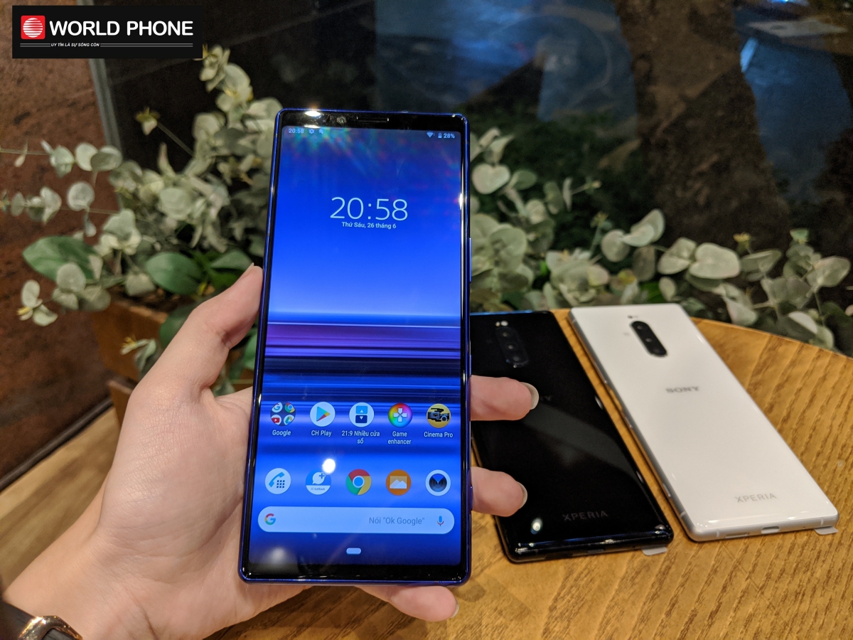 Màn hình của Xperia 1 có độ phân giải 4K 3.840 x 1.644 pixel với công nghệ tấm nền OLED