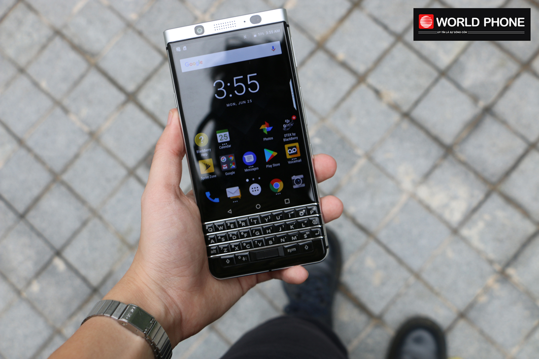 Ứng dụng bảo mật Dtek Blackberry trên KEYone Sprint