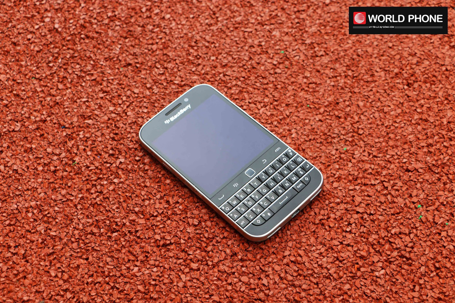 Blackberry Classic Q20 pha lẫn sự cổ điển và hiện đại