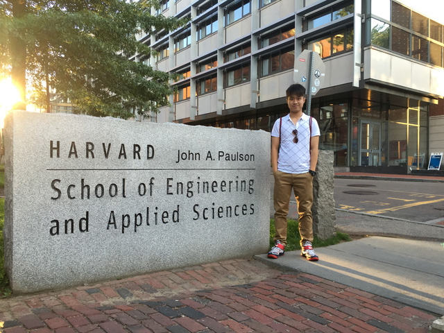 Khám phá Harvard cùng Đỗ Hoàng Bách