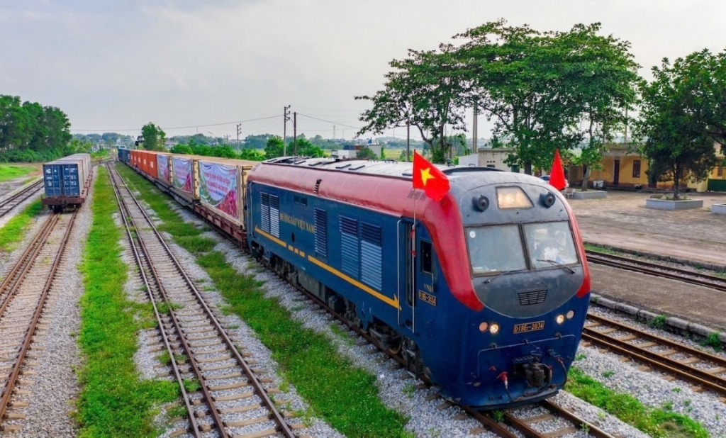 Đẩy nhanh các hạng mục Dự án tuyến đường sắt Lào Cai-Hà Nội-Hải Phòng