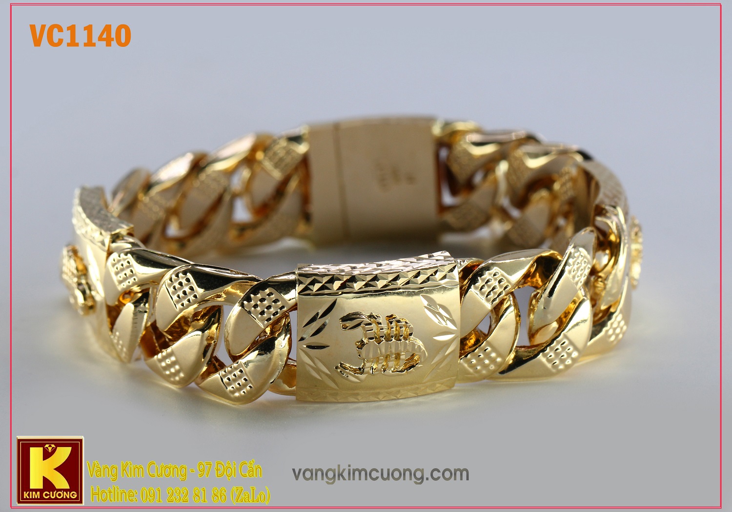 Lắc tay vàng nam VC1140 - Hãy để RIO Jewelry giúp bạn tìm kiếm những chiếc lắc tay vàng nam sang trọng nhất. Với mẫu mã đa dạng, từ những chiếc đơn giản đến những chiếc đầy đá quý, các bộ sưu tập trang sức của chúng tôi sẽ mang đến cho bạn sự lịch lãm và phong cách. Hãy khám phá ngay bộ sưu tập VC1140 của chúng tôi để tìm kiếm món quà tuyệt vời nhất dành cho phái mạnh.