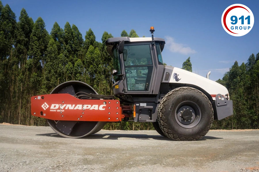 Xe lu bánh thép 25 tấn Dynapac
