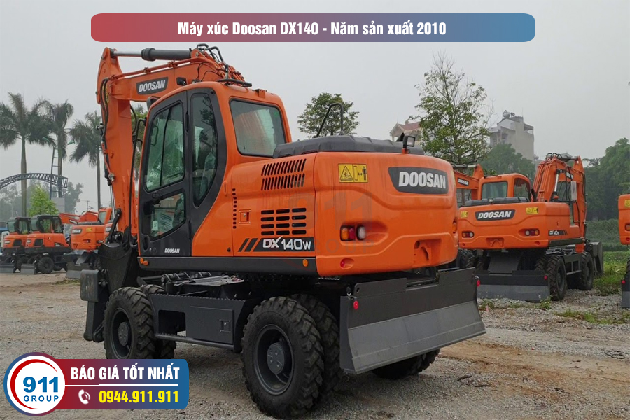 Máy xúc Doosan DX140 - Đời 2010