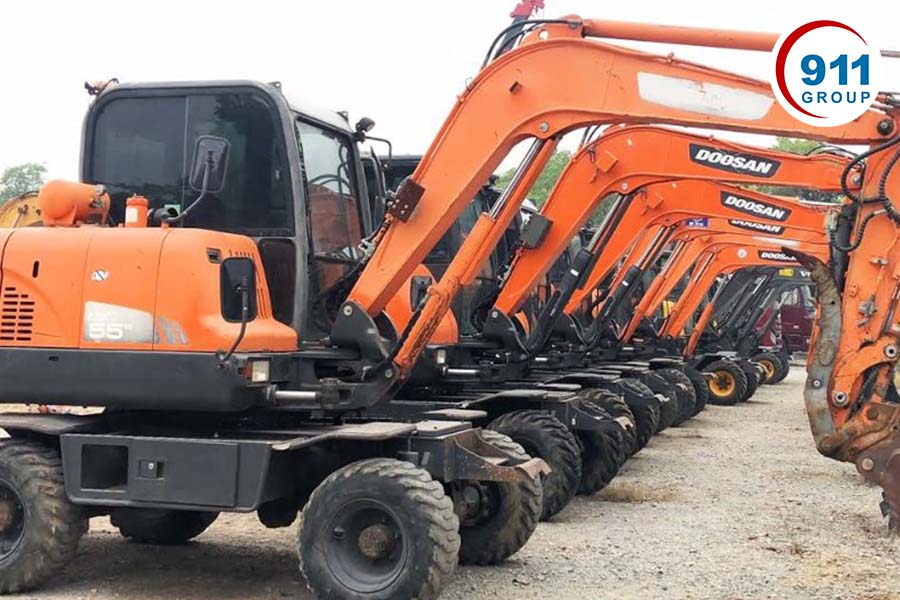 máy xúc bánh lốp 55 giá rẻ