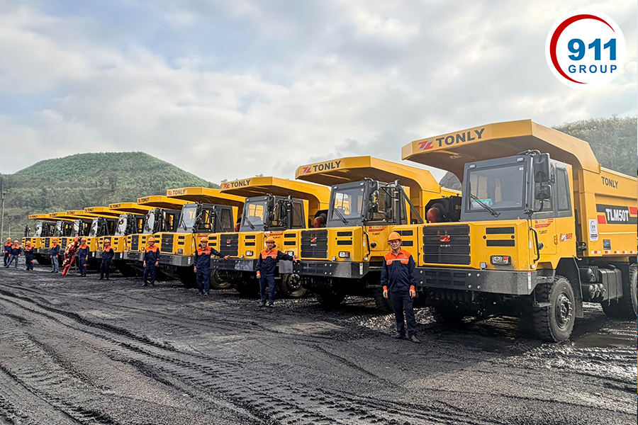 Bàn giao Xe ben mỏ Tonly 