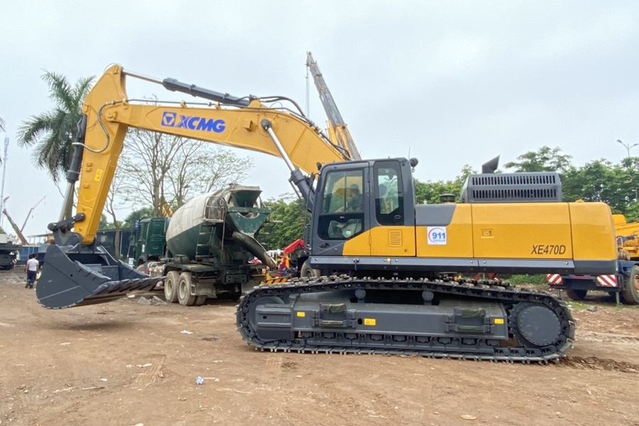 Máy xúc đào bánh xích XCMG gầu 2.5 m3 Model: XE470D