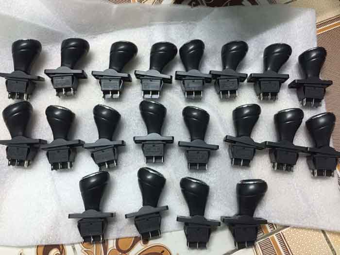 cần số dành cho xe ô tô điện trẻ em 01