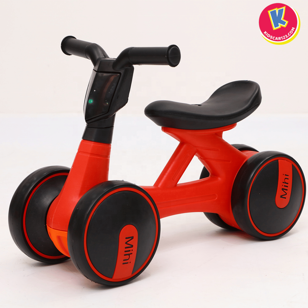 Xe chòi tập đi màu Đỏ nổi bật