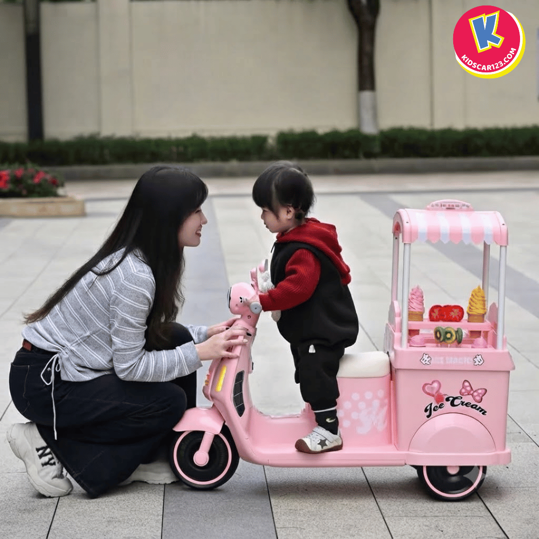 Hình thực tế xe máy điện trẻ em màu Hồng