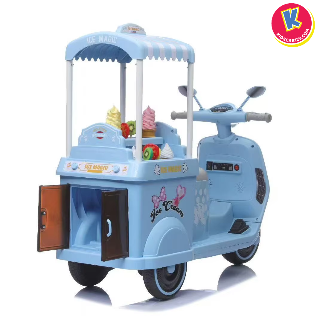 Góc chụp dọc xe điện 3 bánh màu xanh