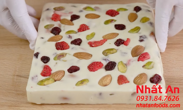 kẹo nougat hoàn chỉnh