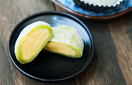 Bánh Mochi nhan đâu xanh trứng muối