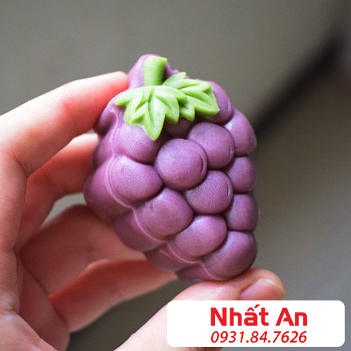 Khuôn trung thu chùm nho (30gr & 50gr)
