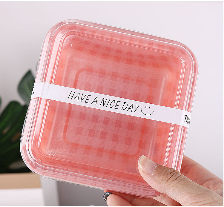 Hộp nhựa Caro hình vuông màu hồng