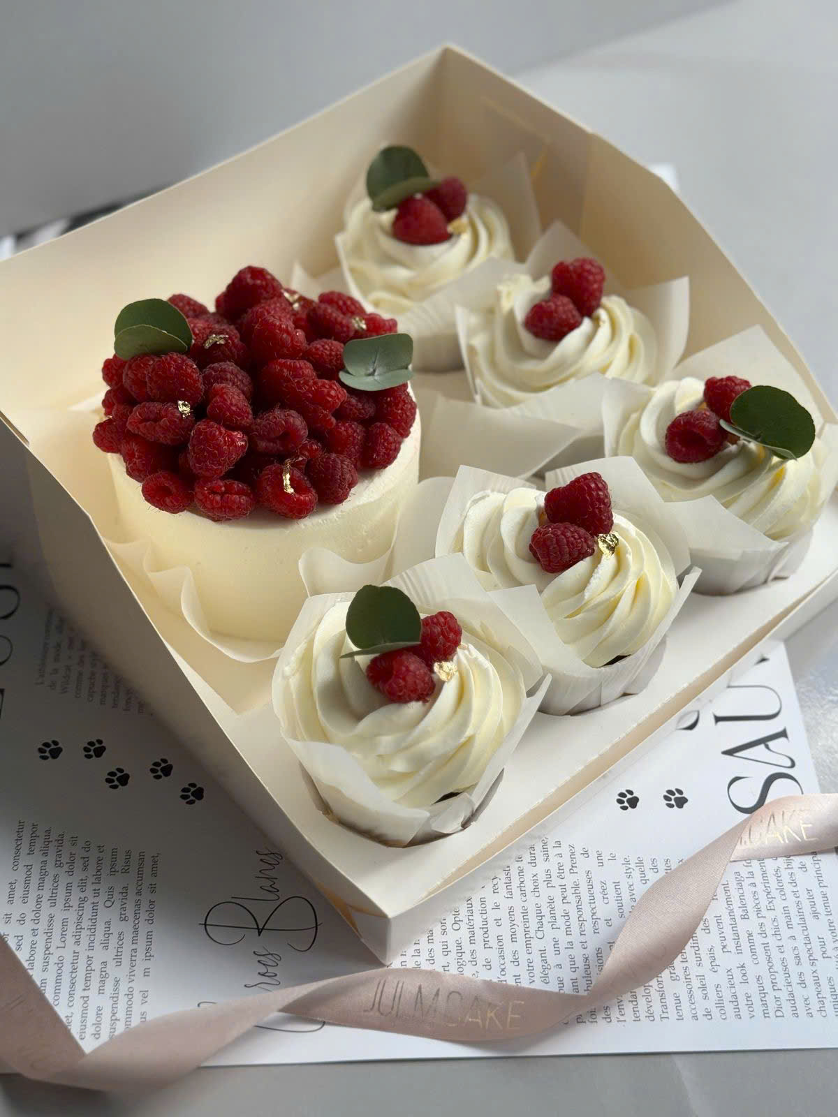 Cup giấy (chén giấy) tulip màu trắng lốc 200 cái