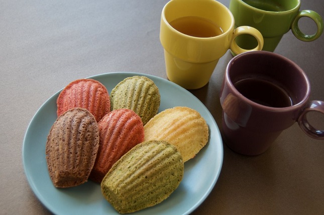 Khuôn 12 vỏ sò chống dính cho bánh Madeleine