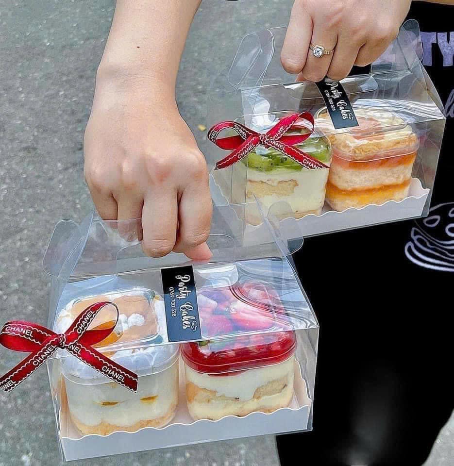 Hộp mica chữ nhật đáy giấy HT2047