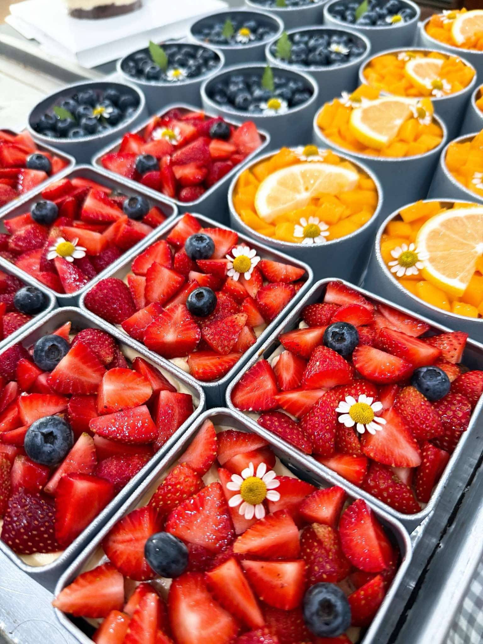 Hộp thiếc vuông HT7402 9x5.5cm