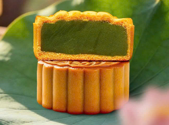 Nhân Trung Thu Hạt Sen Trà Xanh Royal 1kg