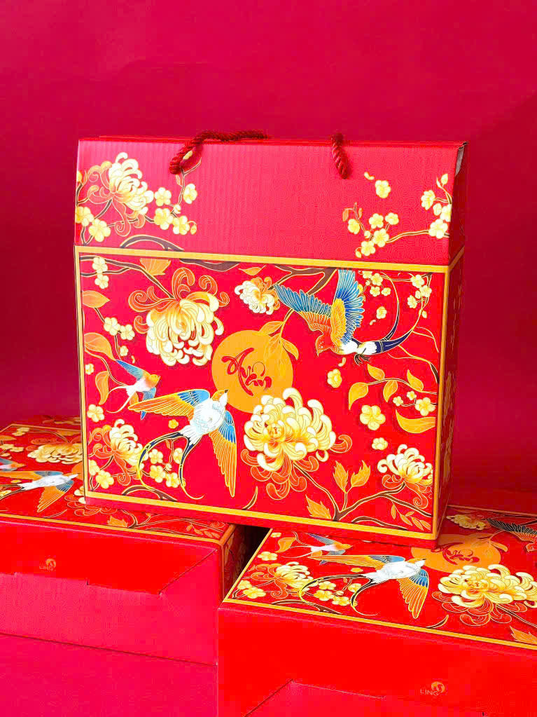 Hộp Tết Carton Bồi Không Túi Én Xuân