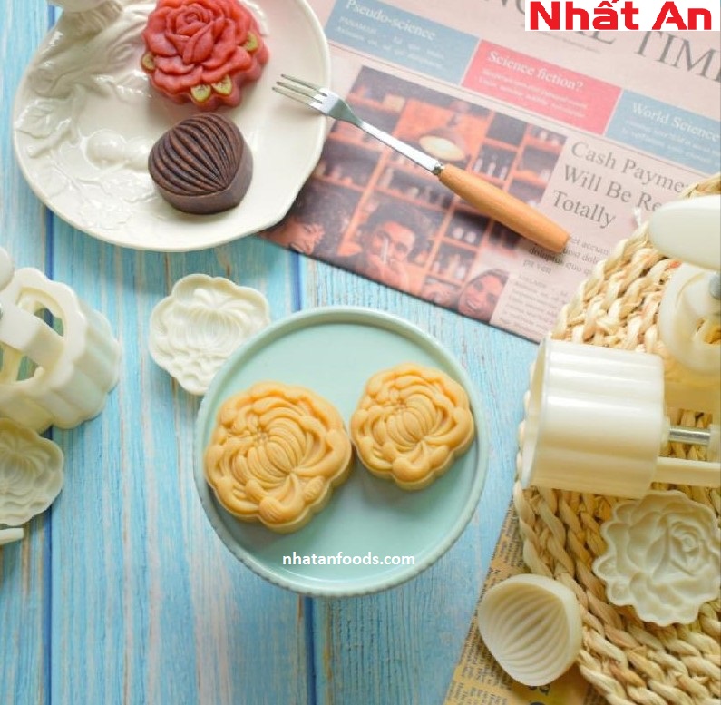 Khuôn trung thu hoa cúc (có 2 size)