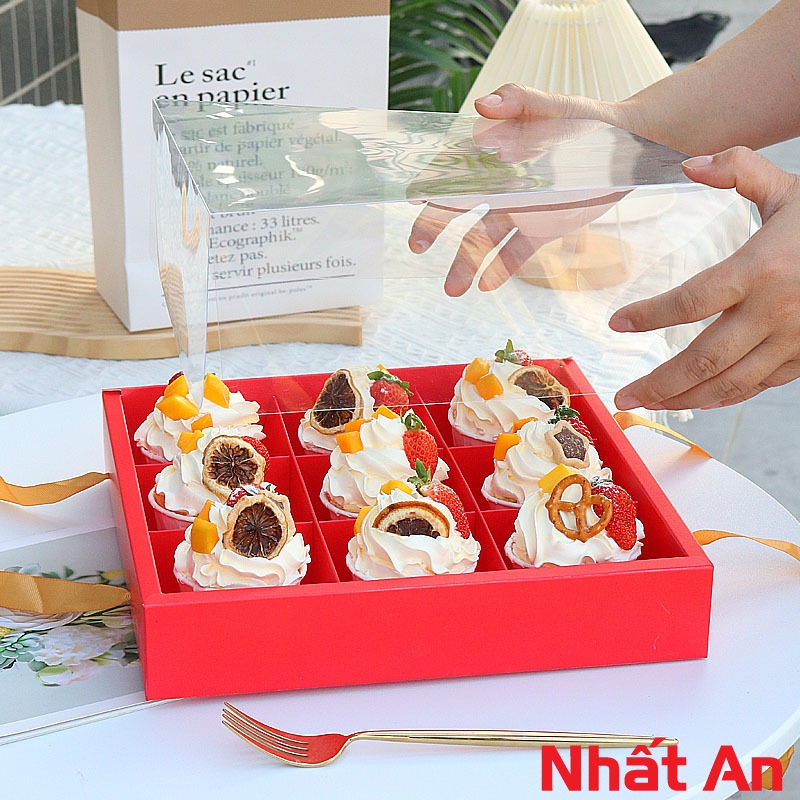 Hộp giấy 9 ngăn đựng bánh màu đỏ